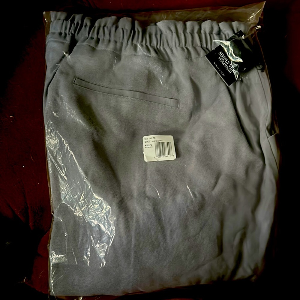 New with tags Vera Wang simply vera women’s shorts